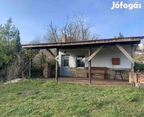 Pákozdi 25 nm-es ház eladó