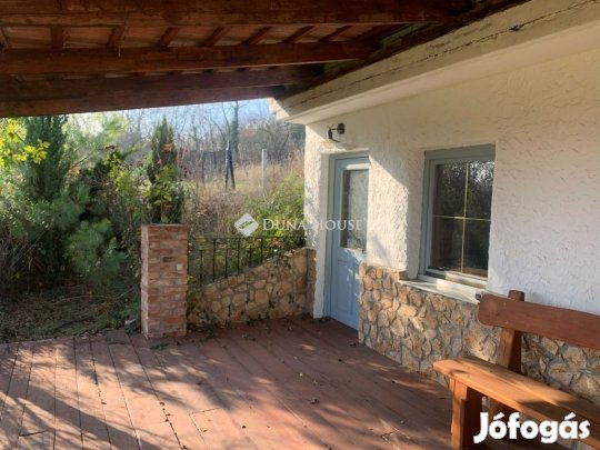 Pákozdi eladó 25 nm-es ház