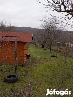 Pákozdon eladó Telek