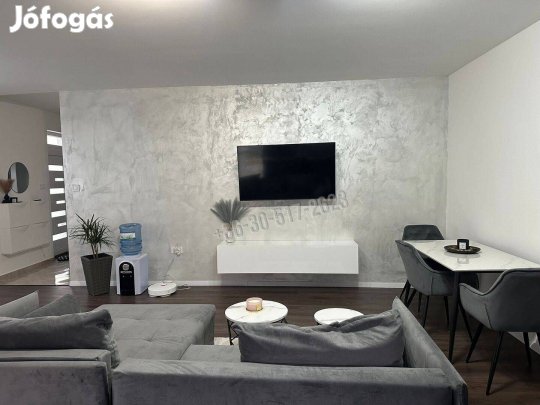 Paks, városközpontba földszinti 86 m2-es kertkapcsolatos lakás  997_gz