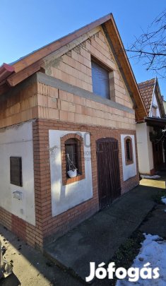 Pakson az Ősz utcában lakhatásra is alkalmassá tehető belterületi inga