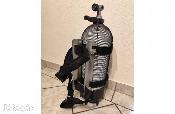 Palacktartó dupla búvárpalackhoz