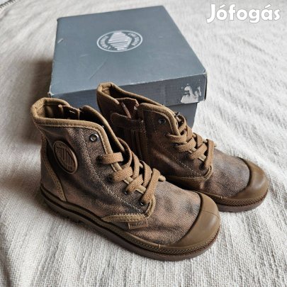 Palladium gyerek bakancs új 30 as méret új dobozos