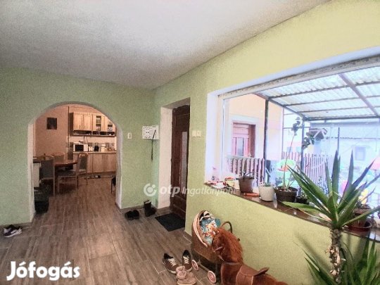 Pálmonostorai 83 nm-es ház eladó