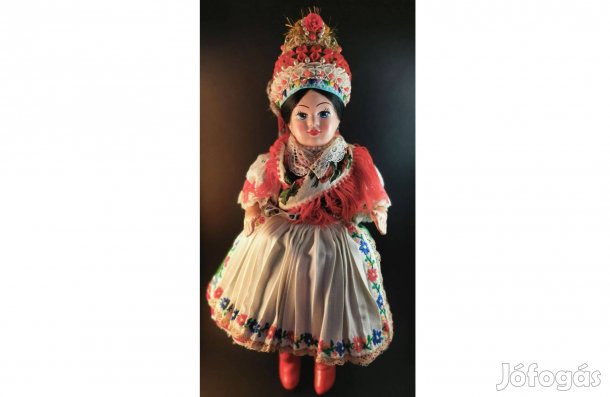 Palóc baba népviseletben