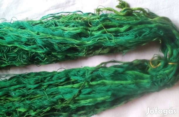 Pamut hímzőfonalak több színűek