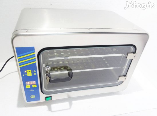 Panacea 2431 V laboratóriumi inkubátor fűtőszekrény melegentartó