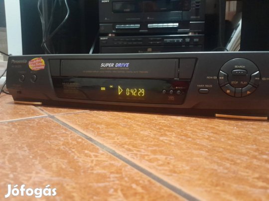 Panasonic 4 fejes VHS lejátszó és felvevő