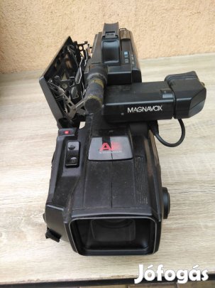 Panasönic Magnafox Néven Pfesinal Kamera VHS 15000FT