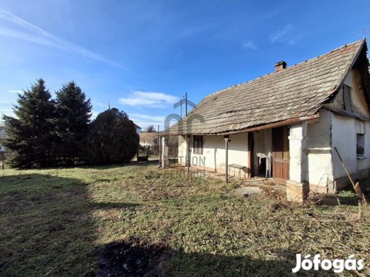 Pándi 26 nm-es ház eladó