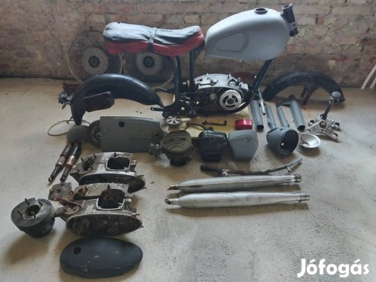 Pannonia 250 TLF Alkatrészek