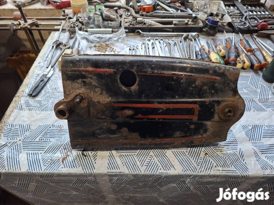 Pannonia T5 P10 hátsó villa