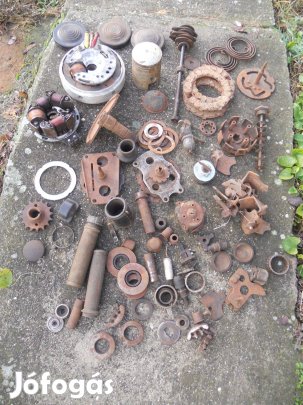 Pannónia alkatrészek eladó