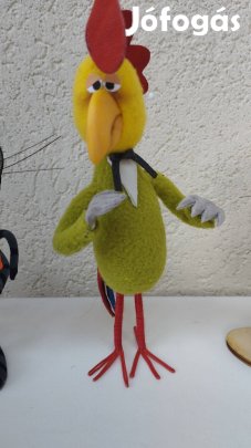 Pannónia báb figura Mirr mur, Kukori  kotkoda kisméretűek.