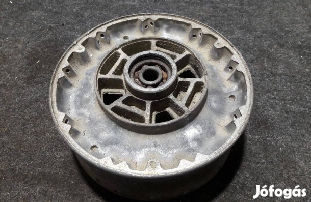 Pannónia gyári kisdobos kerék agy