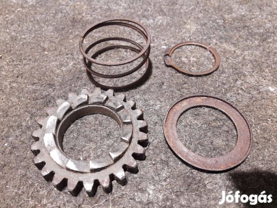 Pannónia kuplung indító / berúgó közlő fogaskerék szett