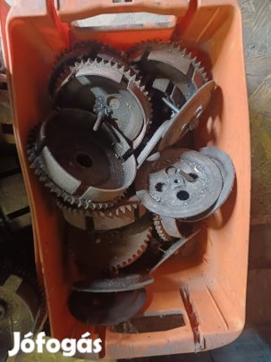 Pannónia kuplung kosár.