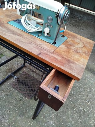 Pannónia retro varrógép