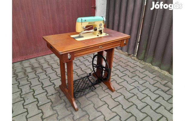 Pannonia varrógép (rászerelhető motor, pedál szett)
