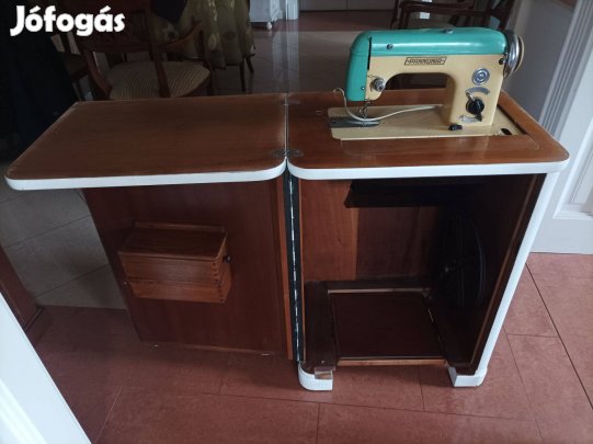 Pannónia varrógép asztallal szekrénnyé alakíthatóan