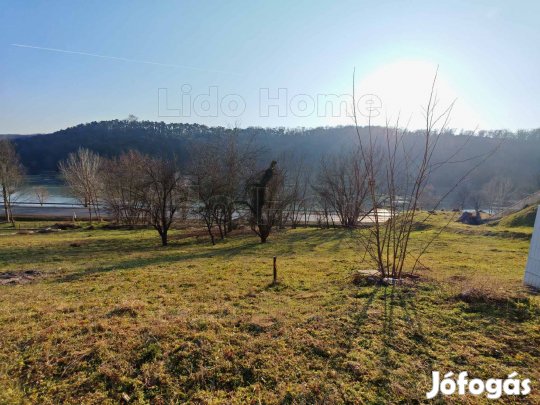 Panorámás ZALACSÁNYI ÉPÍTÉSI TELKET eladó.