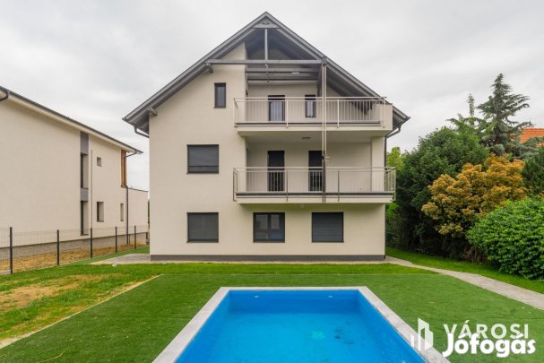 Panorámás luxus lakás Balatonföldváron