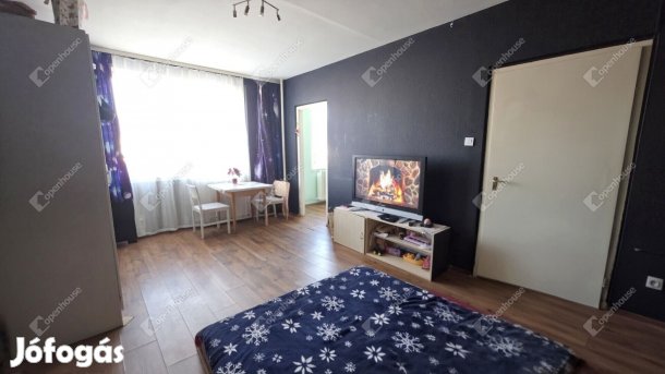 Panorámás másfél szobás lakás eladó Miskolc belvárosához közel