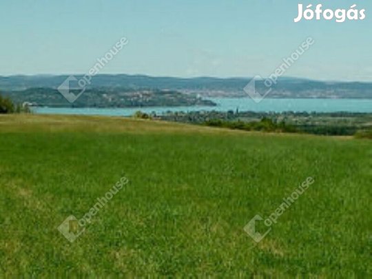 Panorámás telek Kőröshegyen