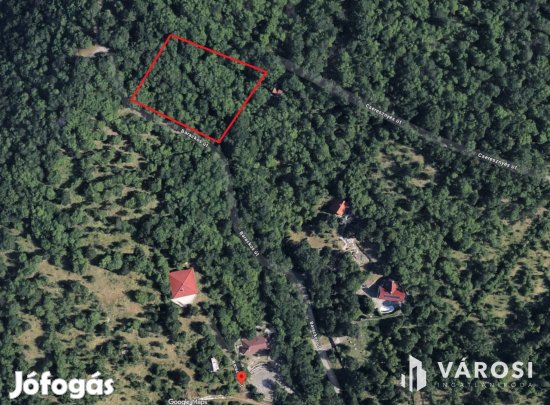 Panorámás telek eladó Szentendrén