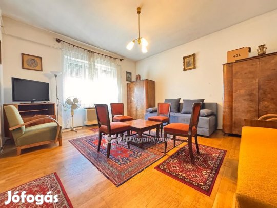 Pápai eladó 35 nm-es lakás