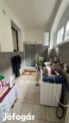 Pápai eladó 70 nm-es lakás