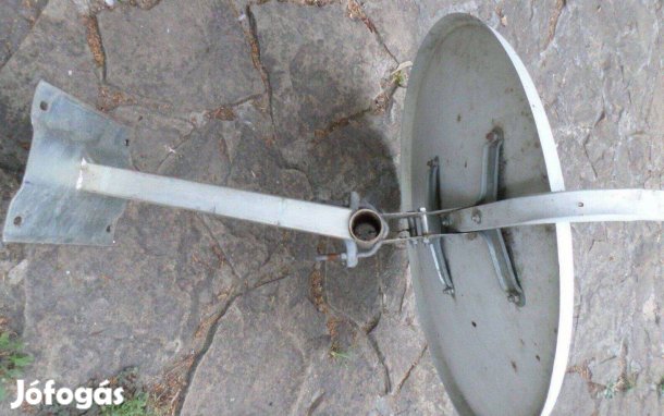 Parabola TV antenna + fém tartó
