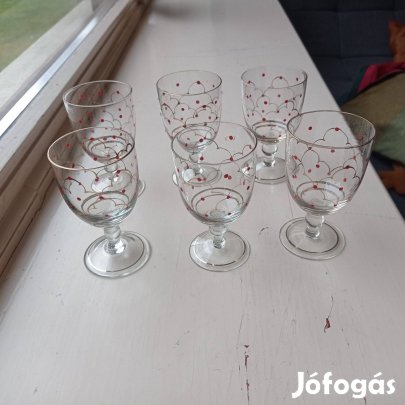 Parádi pöttyös készlet poharak, kiöntők, kancsó