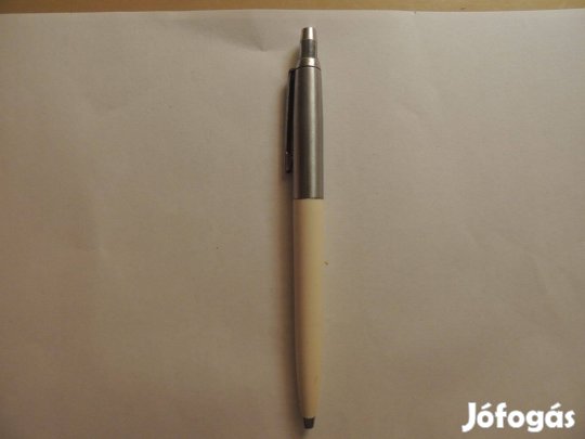 Parker Jellegü Toll