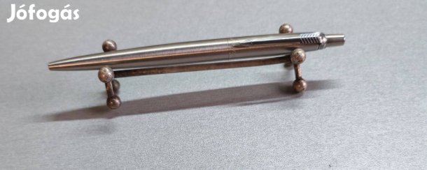 Parker golyóstoll. Fém. Jó betéttel