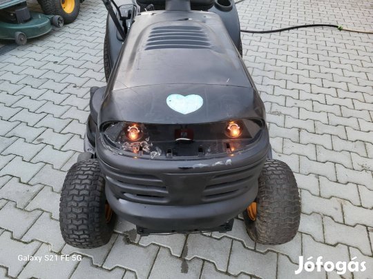 Partner: Briggs motoros - kétkéses - fűgyűjtős fűnyíró traktor