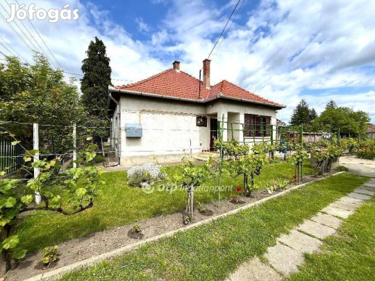 Pásztói eladó 81 nm-es ház