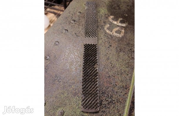 Pata reszelő, ráspoly, ló ápoló eszköz, patareszelő, kovács eszköz