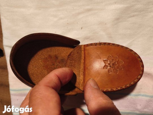 Patkó pénztárca. (bőr)