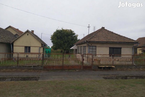 Pátroha-Bajorhegy eladó családi ház!