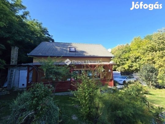 Péceli 101 nm-es ház eladó