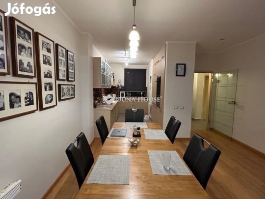 Péceli 203 nm-es ház eladó