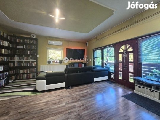 Péceli eladó 101 nm-es ház