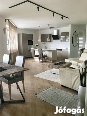 Péceli eladó tégla ikerház