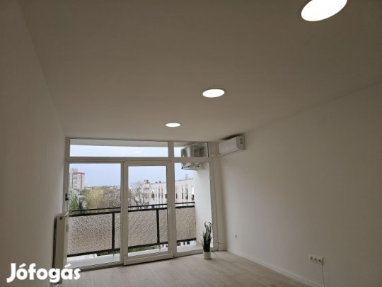 Pécs Egyetemvárosban felújított lakás eladó
