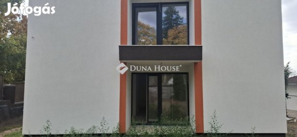 Pécs-Mecskoldal-mindjárt kész új épitésű lakás!