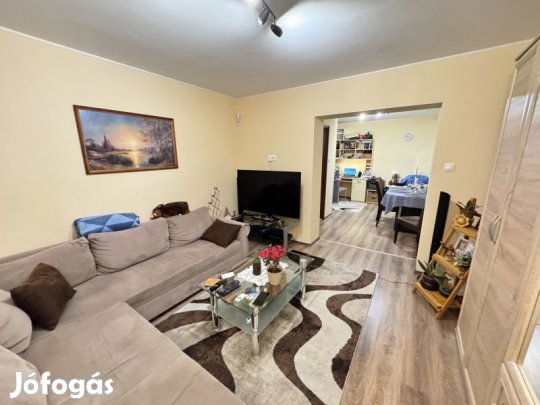 Pécs- 120 m2- es, 4 szobás családi ház eladó!