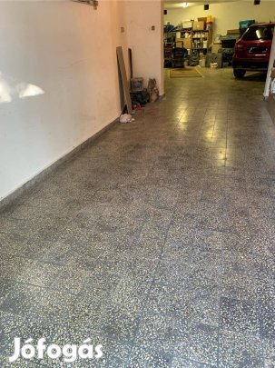 Pécs, Hunyadi úton eladó 81nm aknás garázs 4 beállóhellyel