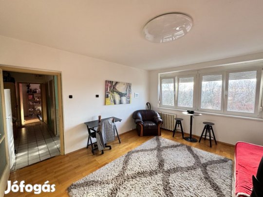 Pécs- Kertvárosban 2 szobás, 54 m2-es lakás eladó!