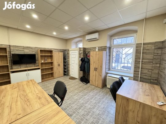 Pécs, belváros közeli, 54 m2- es üzlethelyiség eladó!